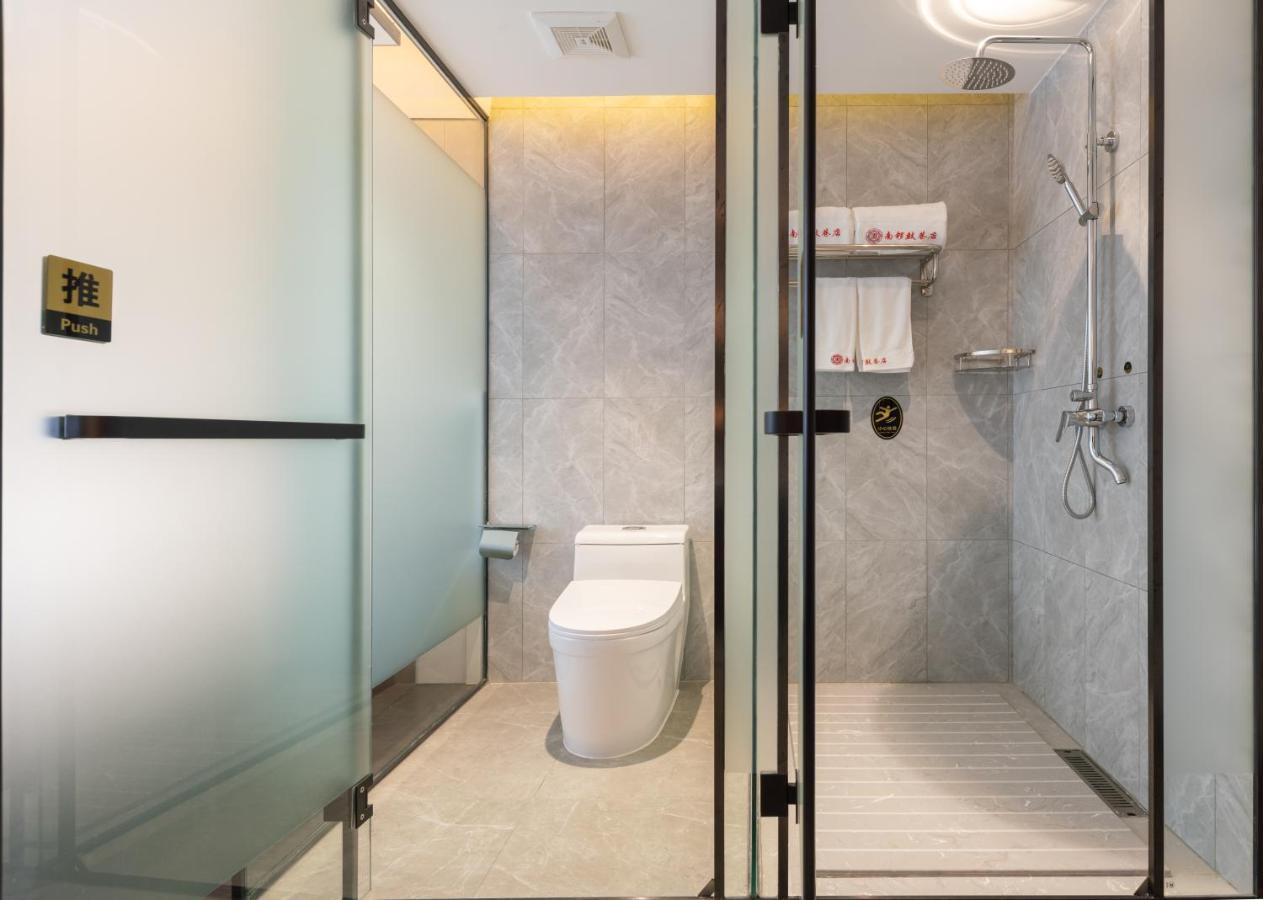 Beijing Tangfu Hotel - Located In The City Center Adjacent To The Subway Station Close To Nanluoguxiang Gulou Lama Temple Tiananmen Square Forbidden City Temple Of Heaven Providing Laundry Car Rental And Ticketing Services Eksteriør bilde